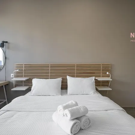 Fragkon 24, Nilie Hospitality Mgmt
