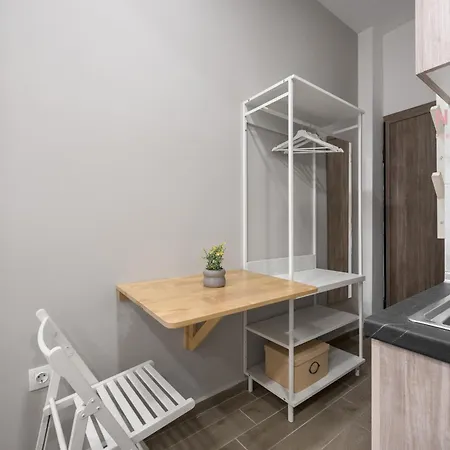 Fragkon 24, Nilie Hospitality Mgmt Apartmán