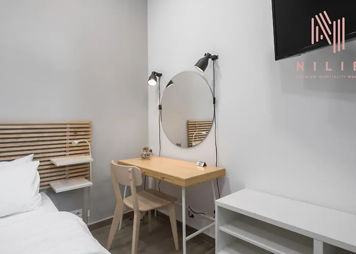 Fragkon 24, Nilie Hospitality Mgmt Soluň