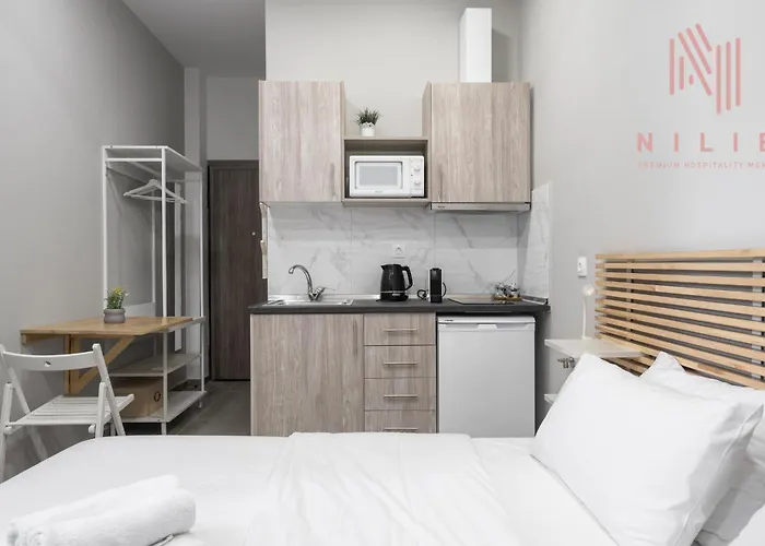 Fragkon 24, Nilie Hospitality Mgmt