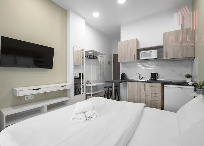 Fragkon 24, Nilie Hospitality Mgmt Soluň